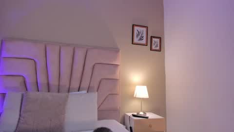 Snapshot of angelica_cross chatting on May 27, 8:17 pm Angelica Cross online show from May 27, 8:17 pm
