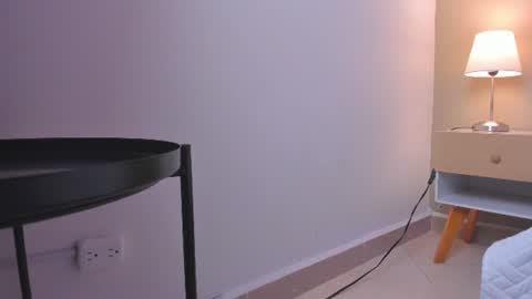 Snapshot of angelica_cross chatting on August 6, 8:00 pm Angelica Cross online show from August 6, 8:00 pm