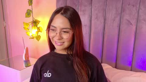 Snapshot of angelicaa_garcia chatting on May 29, 11:19 am angelicaa_garcia online show from May 29, 11:19 am