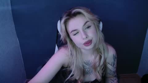 Snapshot of angelicablanch chatting on September 21, 9:05 pm angelicablanch online show from September 21, 9:05 pm
