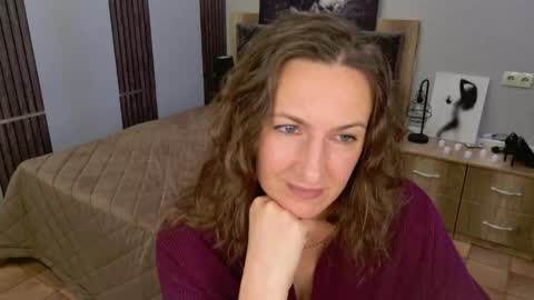 Snapshot of angelicacream chatting on May 6, 6:41 am AngelicaCream online show from May 6, 6:41 am