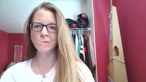 AngelicAngel online show from April 28, 8:47 pm