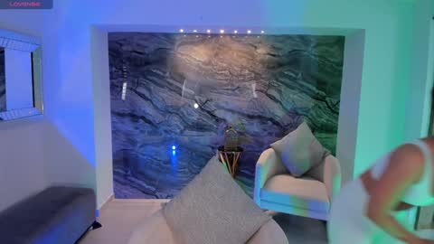 Snapshot of angelicavega_ chatting on January 17, 6:33 pm Angelica Vega online show from January 17, 6:33 pm