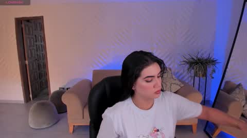 Snapshot of angelicavega_ chatting on September 28, 5:07 pm Angelica Vega online show from September 28, 5:07 pm