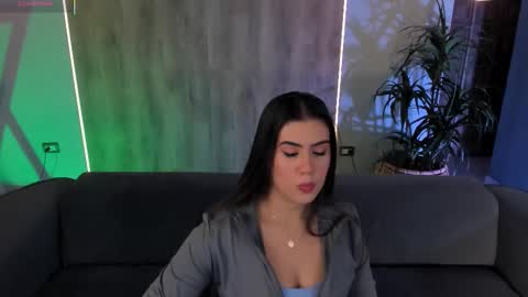 Snapshot of angelicavega_ chatting on October 14, 7:25 pm Angelica Vega online show from October 14, 7:25 pm