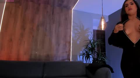 Snapshot of angelicavega_ chatting on October 16, 8:43 pm Angelica Vega online show from October 16, 8:43 pm