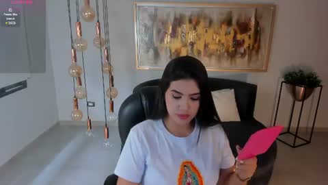 Snapshot of angelicavega_ chatting on June 13, 8:18 pm Angelica Vega online show from June 13, 8:18 pm