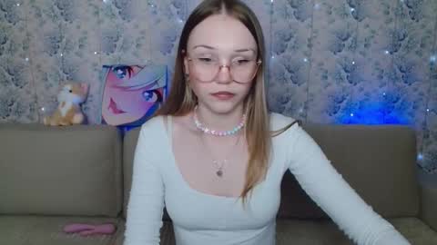 Snapshot of angelicmirele chatting on February 11, 4:56 pm Mirele online show from February 11, 4:56 pm