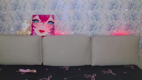 Snapshot of angelicmirele chatting on February 15, 3:31 pm Mirele online show from February 15, 3:31 pm