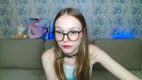 Snapshot of angelicmirele chatting on April 5, 5:10 pm Mirele online show from April 5, 5:10 pm