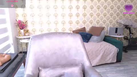 angelina_class_7 online show from July 9, 1:37 pm