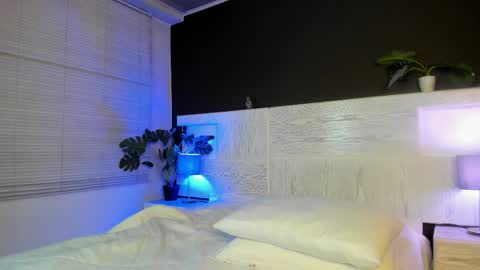 angelina_hilton online show from June 1, 11:34 am