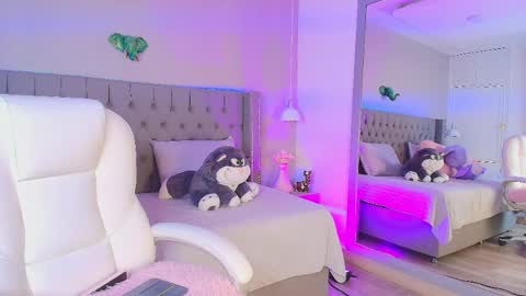 Snapshot of angelina_honey_ chatting on May 29, 4:10 am Angelina Honey online show from May 29, 4:10 am