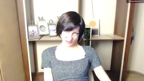 Snapshot of angelinalov_ chatting on October 22, 7:08 am Angelina online show from October 22, 7:08 am