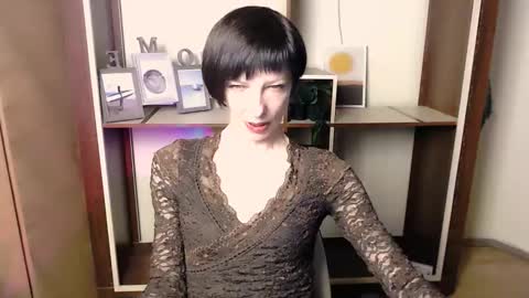 Snapshot of angelinalov_ chatting on November 11, 7:52 am Angelina online show from November 11, 7:52 am