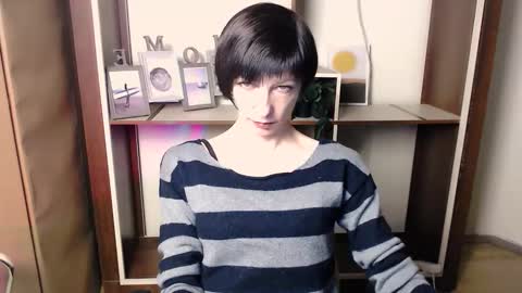 Snapshot of angelinalov_ chatting on November 13, 8:13 am Angelina online show from November 13, 8:13 am