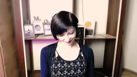 Snapshot of angelinalov_ chatting on November 24, 7:41 am Angelina online show from November 24, 7:41 am