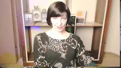 Snapshot of angelinalov_ chatting on May 11, 9:04 am Angelina online show from May 11, 9:04 am