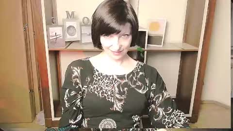 Snapshot of angelinalov_ chatting on May 11, 2:45 pm Angelina online show from May 11, 2:45 pm