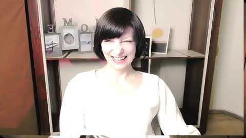 Snapshot of angelinalov_ chatting on May 30, 7:38 am Angelina online show from May 30, 7:38 am
