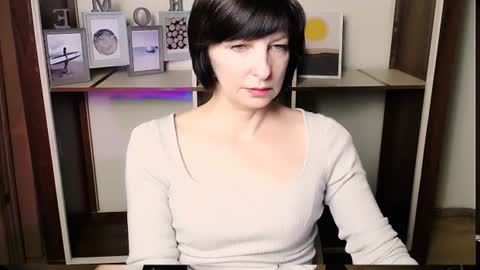 Snapshot of angelinalov_ chatting on July 20, 10:50 am Angelina online show from July 20, 10:50 am