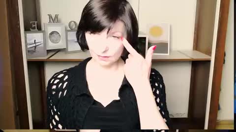 Snapshot of angelinalov_ chatting on July 24, 8:56 am Angelina online show from July 24, 8:56 am
