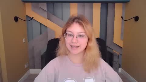 AngelinaLow online show from March 5, 12:34 pm