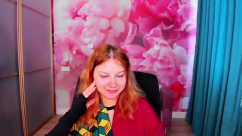Snapshot of angelinalow chatting on May 12, 11:29 am AngelinaLow online show from May 12, 11:29 am