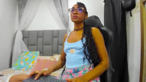 Snapshot of angelinamurphy chatting on May 10, 3:33 am AngelinaMurphy online show from May 10, 3:33 am