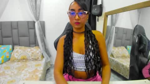 Snapshot of angelinamurphy chatting on May 17, 3:15 am AngelinaMurphy online show from May 17, 3:15 am