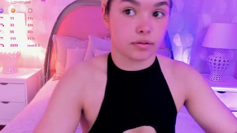 Snapshot of angeline__cute chatting on May 6, 12:10 pm angeline online show from May 6, 12:10 pm