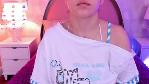 Snapshot of angeline__cute chatting on May 8, 12:10 pm angeline online show from May 8, 12:10 pm