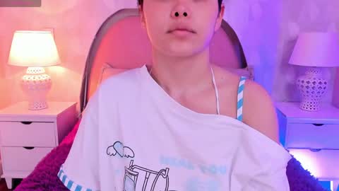 Snapshot of angeline__cute chatting on May 19, 12:00 pm angeline online show from May 19, 12:00 pm