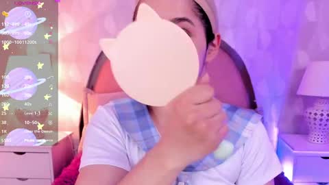 Snapshot of angeline__cute chatting on June 8, 12:16 pm angeline online show from June 8, 12:16 pm