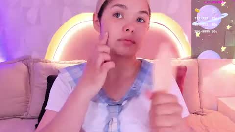 angeline online show from July 22, 12:30 pm