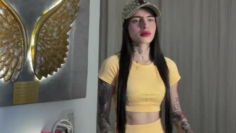 Angeline Smith  online show from December 22, 11:35 pm