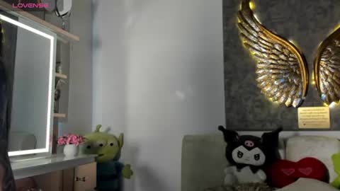 Angeline Smith  online show from July 30, 9:14 pm