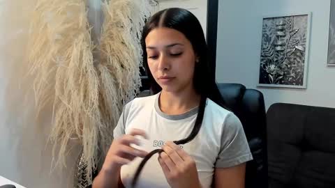 angeline_davies online show from March 12, 3:18 pm