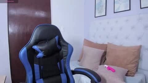 Angeline Lara online show from February 23, 12:35 pm