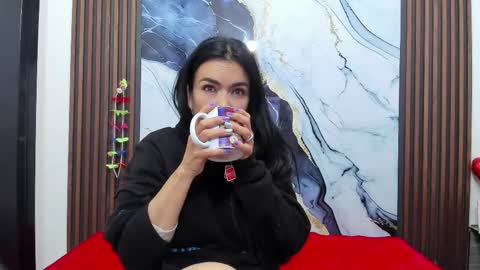 angeline online show from November 30, 9:24 am