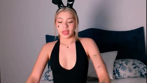 Snapshot of angelinhaa chatting on October 14, 12:22 am Angelinhaa online show from October 14, 12:22 am