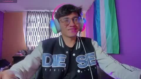 Snapshot of angelito18_twink chatting on June 17, 5:58 pm Angel online show from June 17, 5:58 pm