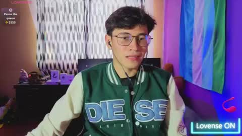 Snapshot of angelito18_twink chatting on June 30, 4:41 pm Angel online show from June 30, 4:41 pm