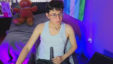 Snapshot of angelito18_twink chatting on July 13, 6:22 pm Angel online show from July 13, 6:22 pm