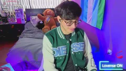 Snapshot of angelito18_twink chatting on July 21, 5:04 pm Angel online show from July 21, 5:04 pm