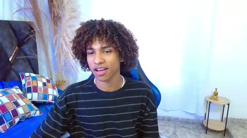 Angel online show from November 20, 8:52 pm