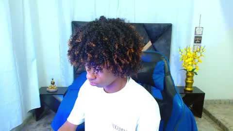 Angel online show from July 10, 9:06 pm