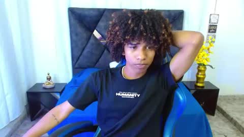 Angel online show from August 1, 8:52 pm