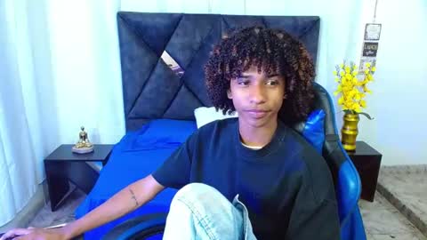 Angel online show from August 5, 8:44 pm