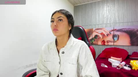 Snapshot of angell_cooper8 chatting on May 28, 1:08 pm Angell cooper8 online show from May 28, 1:08 pm